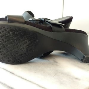 Bandolino Shoes - Bandolino Black Strappy Heels Bandolino Shoes - Bandolino Black Strappy Heels